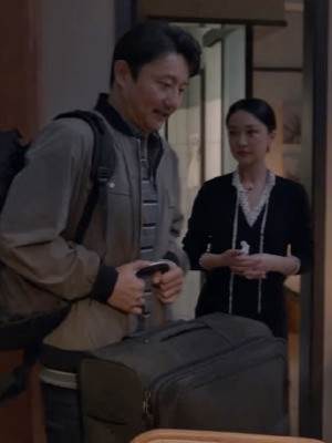 我陪著喜歡的男人，去找他的心上人。