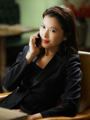 對不起，女霸總只愛顔