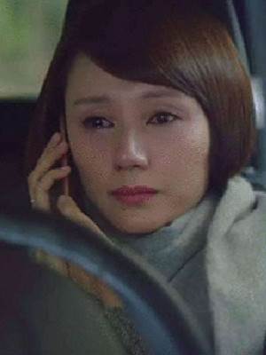 每次過夫妻 生活婆婆都來挑事，看了雜物間里的一張大尺度照片后，我嚇得連夜離婚