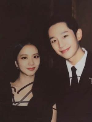 向校霸表白 28 次