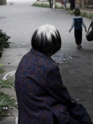 我媽60歲被送養老院