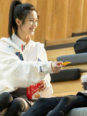 脫衣服的勇氣。