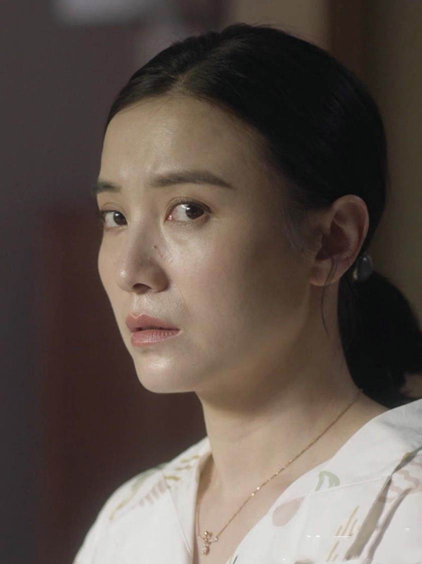 為了 200 元定金，二胎媽媽碰瓷房產中介