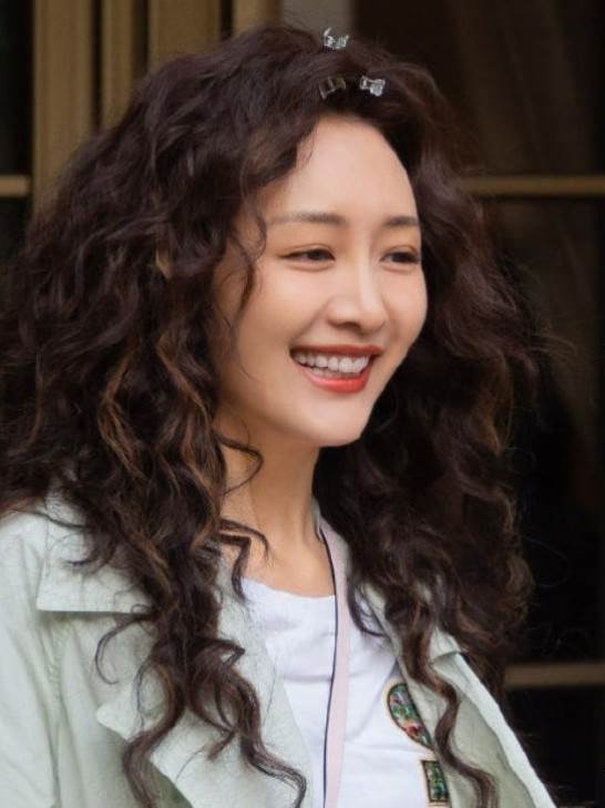 我是個發廊女，有個老公，但感覺一無所有