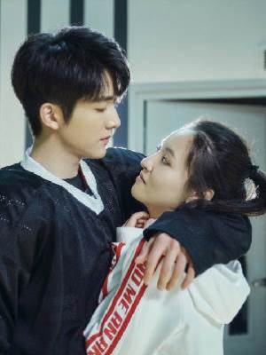 和­死­對頭中了­黏­­在一起的魔法