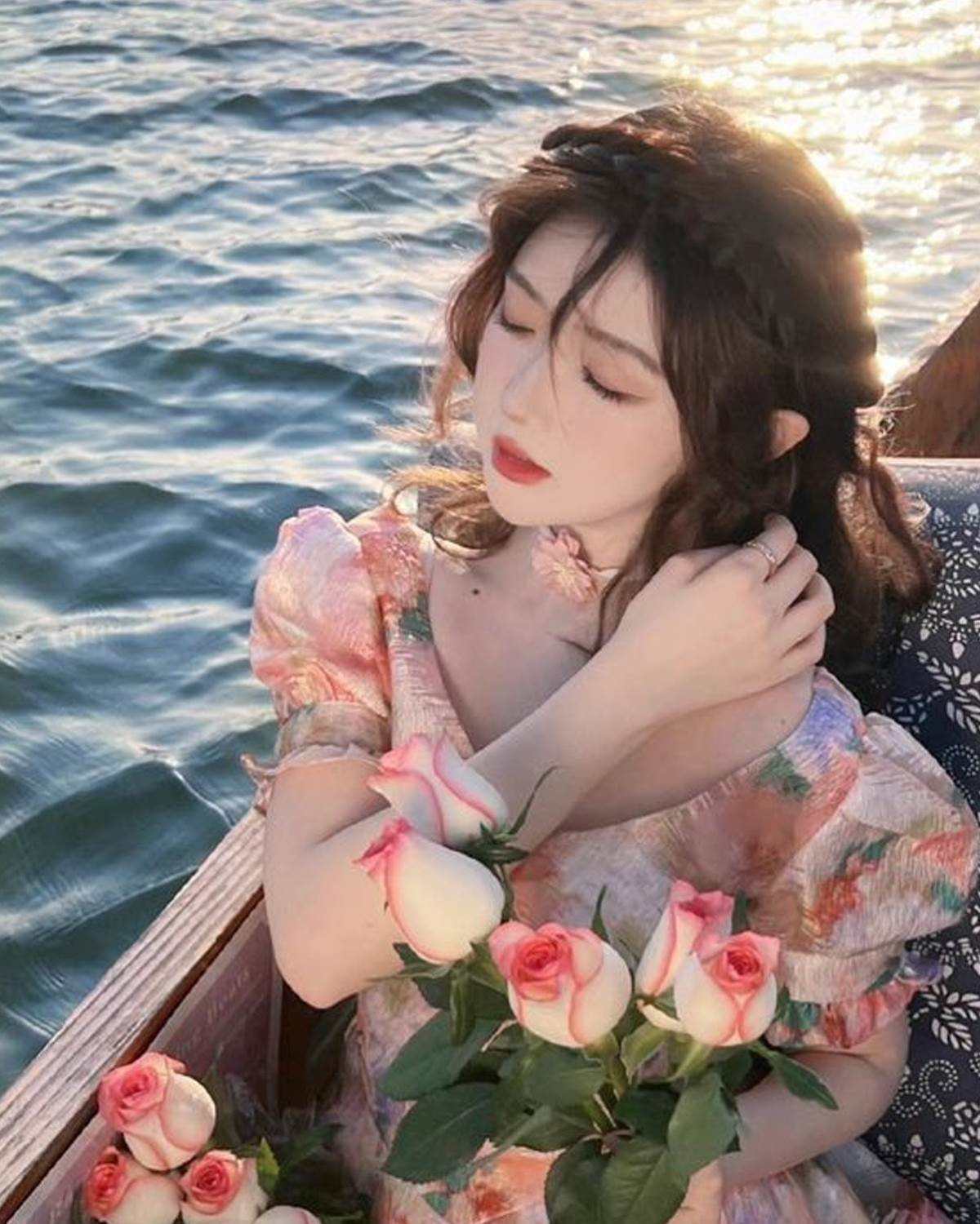 軟綿綿的粉白糰子